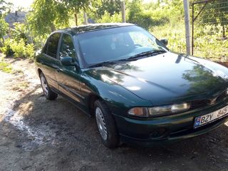 Mitsubishi Galant foto 3