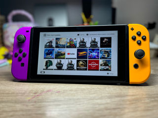 Nintendo Switch - 3950 lei + Jocuri