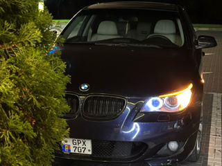 BMW 5 Series foto 4