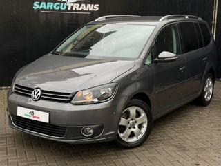 Volkswagen Touran foto 2