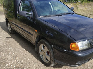 Volkswagen Caddy foto 1