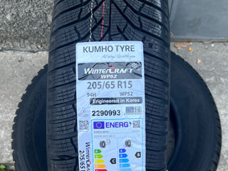 205/65 R15 Kumho Wintercraft Wp52/ Доставка, livrare toata Moldova foto 1