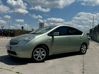 Toyota Prius foto 2