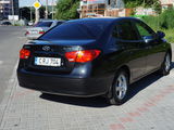 Hyundai Elantra foto 9