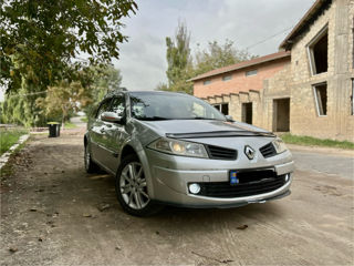 Renault Megane foto 2