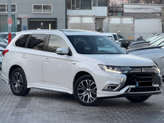 Mitsubishi Outlander foto 4