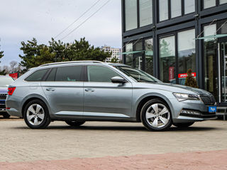 Skoda Superb foto 4