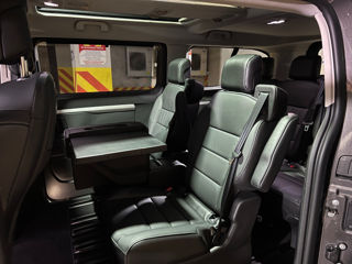 Peugeot Traveller foto 12