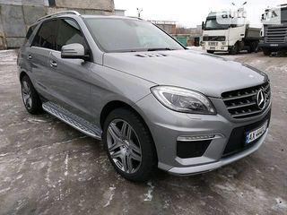 Mercedes M-Class foto 2