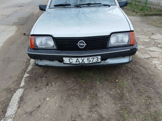 Opel Ascona