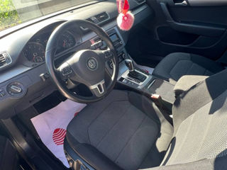 Volkswagen Passat foto 9