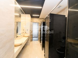 Vânzare! Oficiu, 65 Mp, Business Centrul Royal Tower, 175500 € foto 6