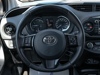 Toyota Yaris foto 10