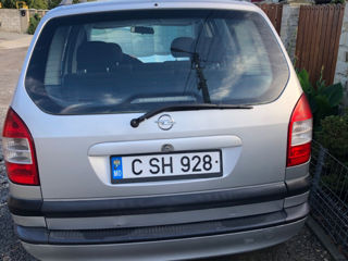 Opel Zafira foto 4