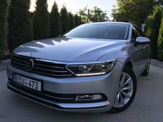 Volkswagen Passat foto 2