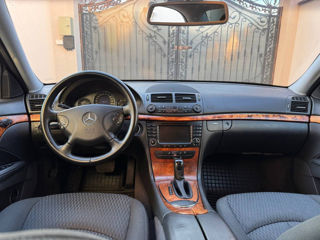 Mercedes E-Class foto 8