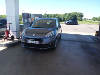 Renault Scenic foto 1