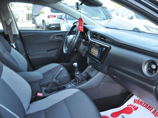 Toyota Auris foto 12