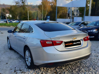 Chevrolet Malibu foto 3