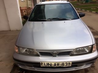 Nissan Almera foto 2