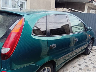 Nissan Almera Tino, 2001 г.