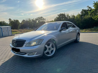 Mercedes S-Class