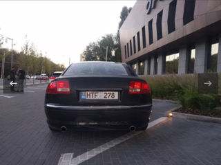 Audi A8 foto 4