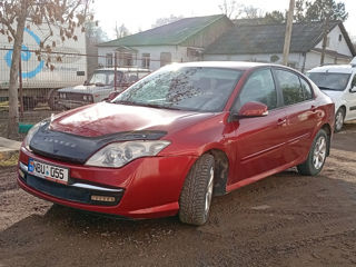 Renault Laguna foto 2