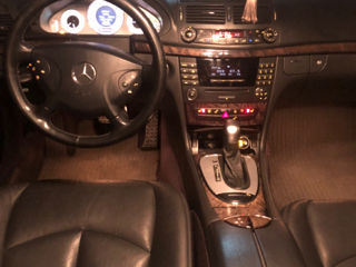 Mercedes E-Class foto 4