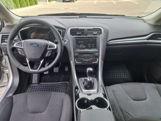 Ford Mondeo foto 6