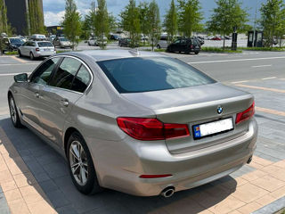 BMW 5 Series foto 3