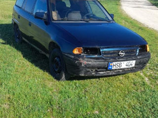 Opel Astra foto 1