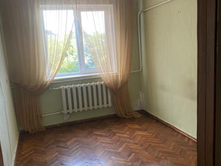 Apartament cu 3 camere,  Periferie,  Ialoveni,  Ialoveni foto 2