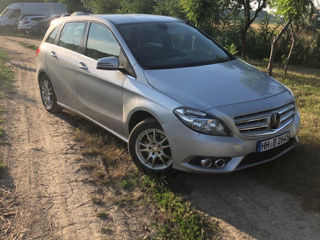 Mercedes B-Class foto 10