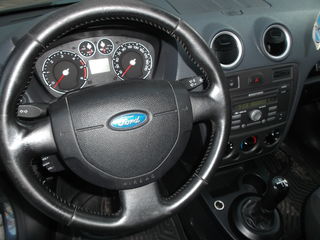 Ford Fusion foto 7