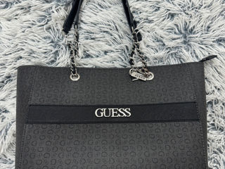 Оригинальная брендовая сумка Guess. Geanta originală de brand Guess