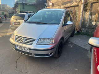 Volkswagen Sharan foto 2