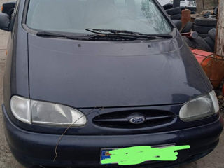 Ford Galaxy foto 1