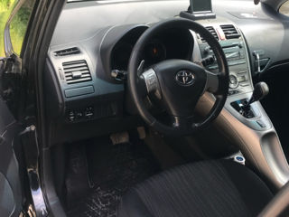 Toyota Auris foto 3