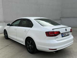 Volkswagen Jetta foto 6