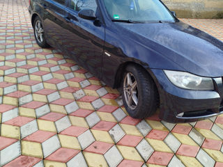 BMW 3 Series foto 6