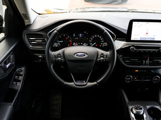 Ford Kuga foto 8