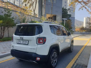 Jeep Renegade foto 2