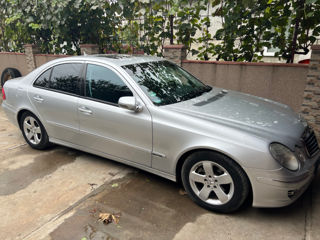 Mercedes E-Class foto 3