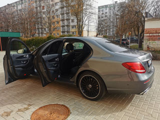 Mercedes E-Class foto 3