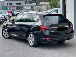 Skoda Superb foto 5