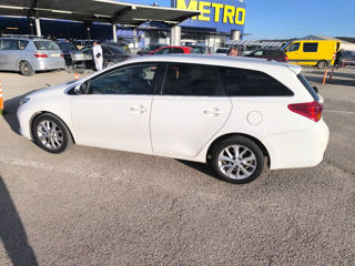 Toyota Auris foto 2