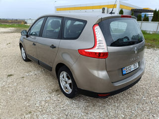 Renault Grand Scenic foto 6