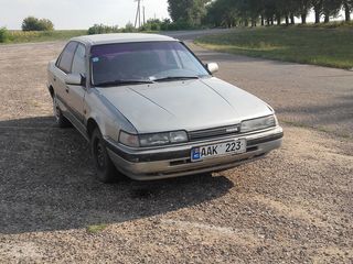 Mazda 626 foto 1