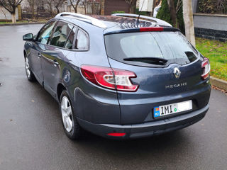 Renault Megane foto 2